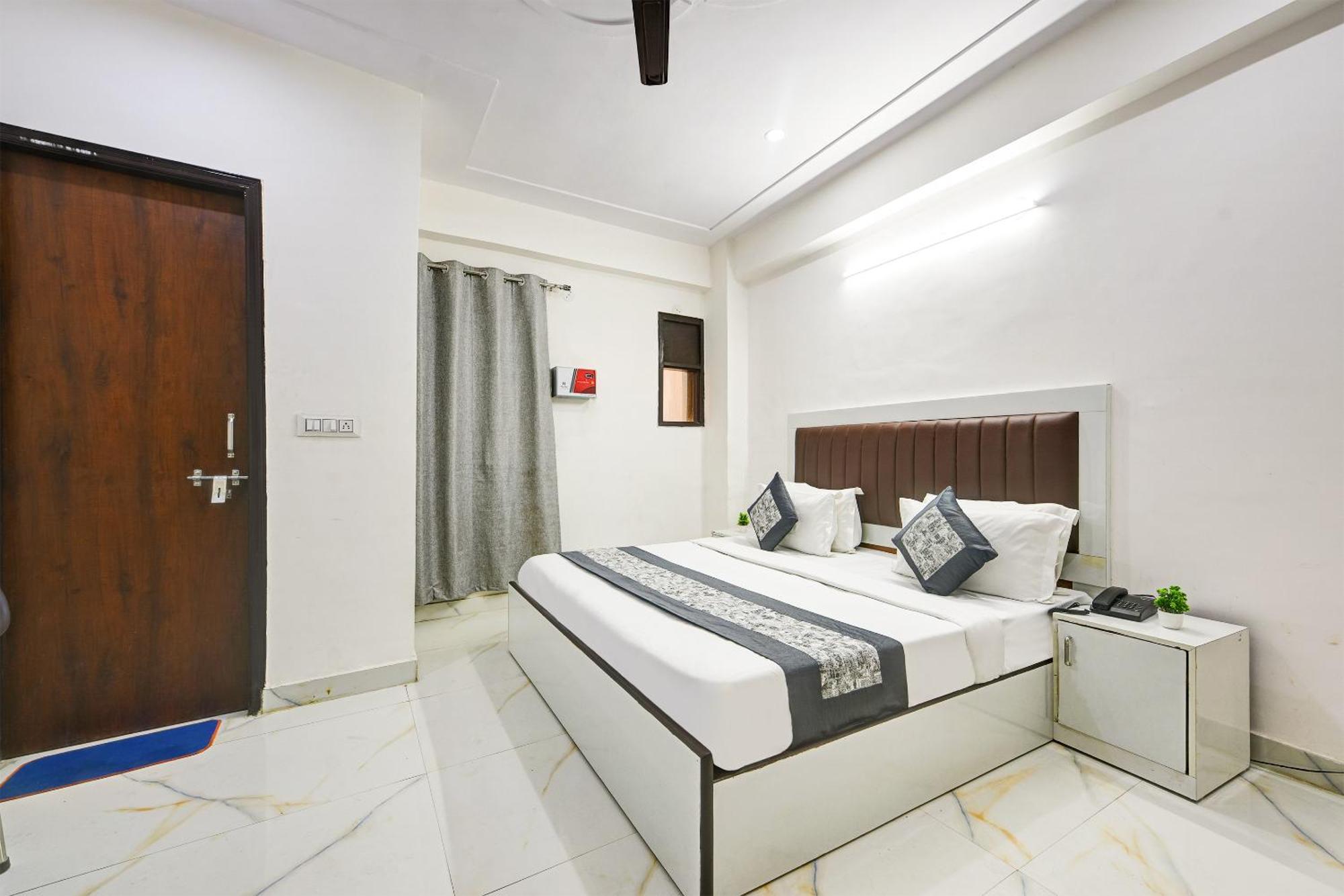 Hotel Krishna Tower Delhi  Exterior foto