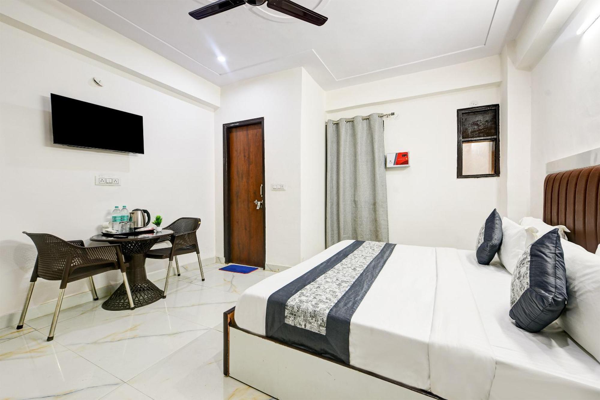 Hotel Krishna Tower Delhi  Exterior foto