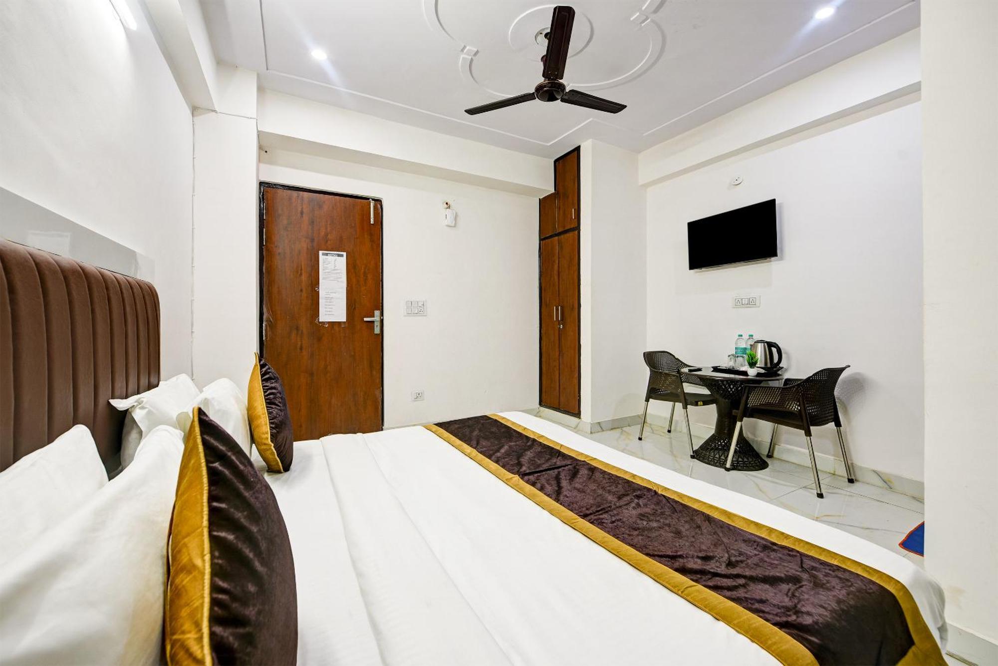 Hotel Krishna Tower Delhi  Exterior foto