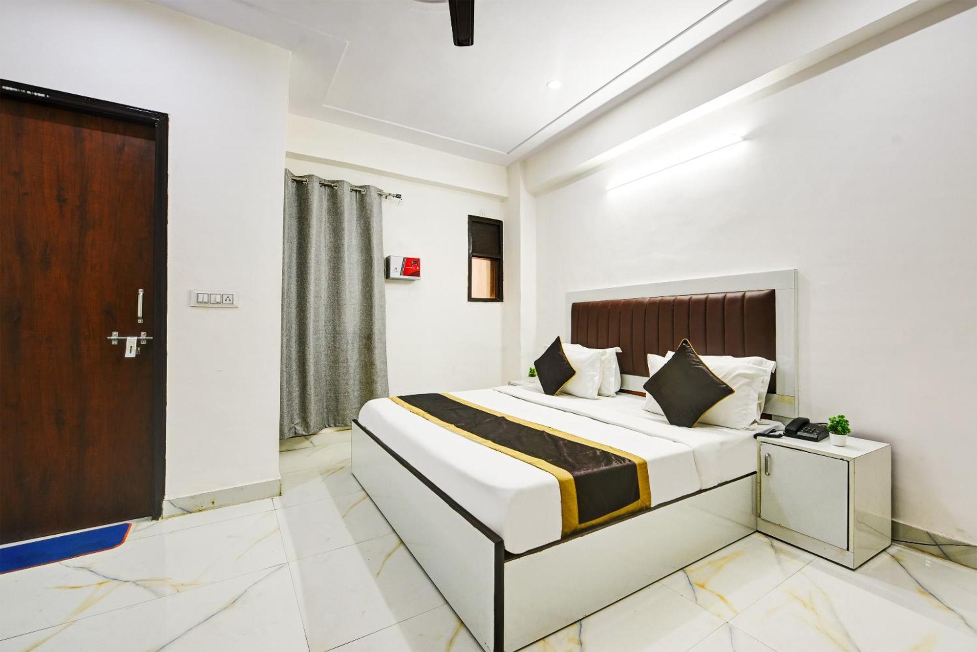 Hotel Krishna Tower Delhi  Exterior foto