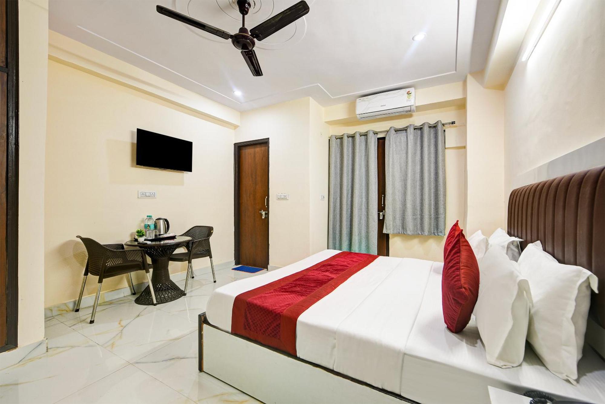 Hotel Krishna Tower Delhi  Exterior foto